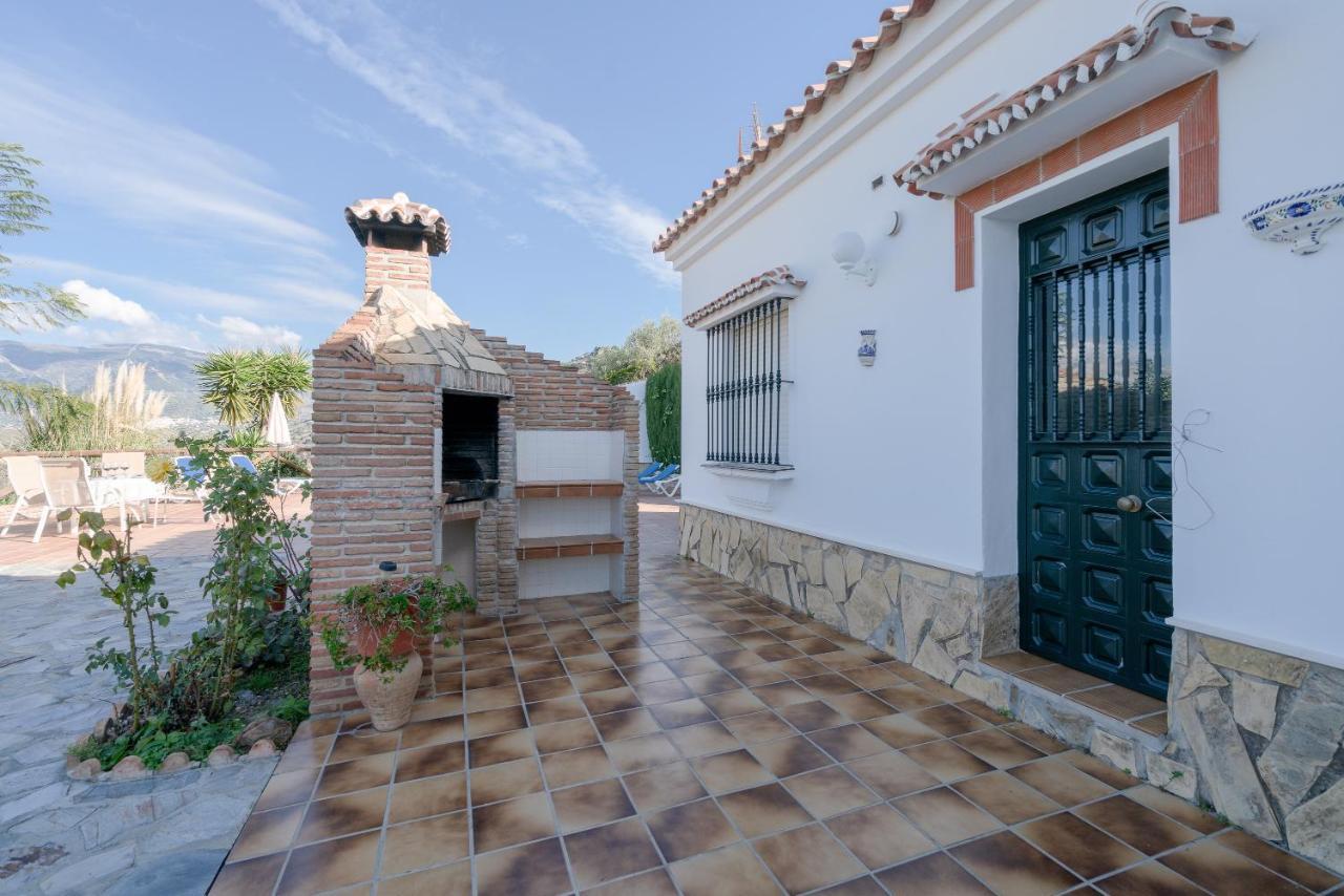 Cortijo La Rijana Villa Sayalonga Kültér fotó